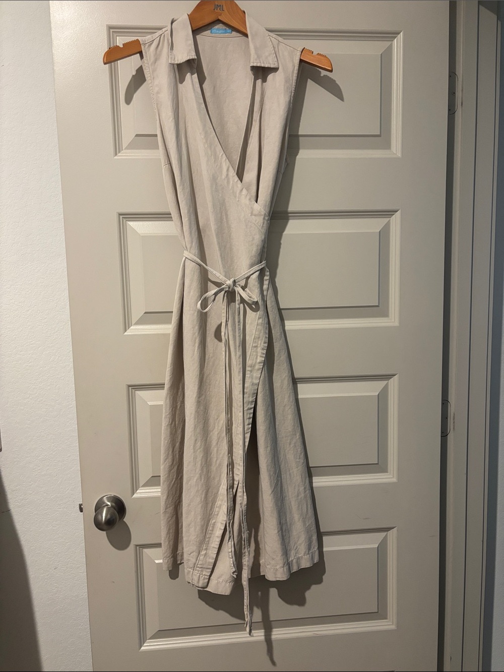 J. McLaughlin Sleeveless Wrap Midi Dress in Light Beige